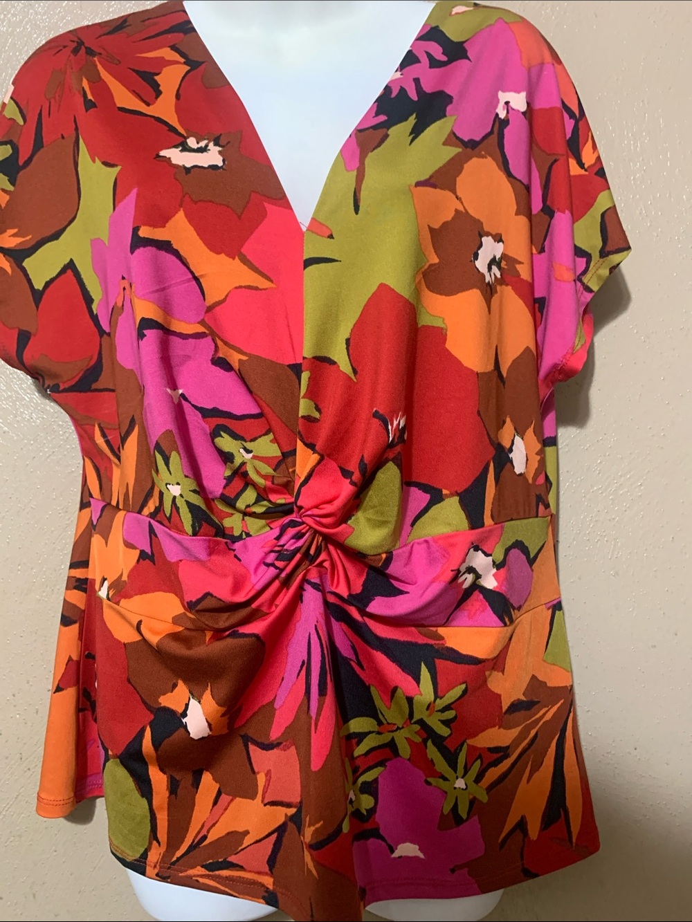 Vince Camuto XL Twist-Front Floral V-Neck Blouse in Pink, Orange & Green